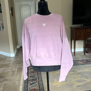 Adidas Woman’s Sweatshirt with dolman sleeves. Cropped short.  size S